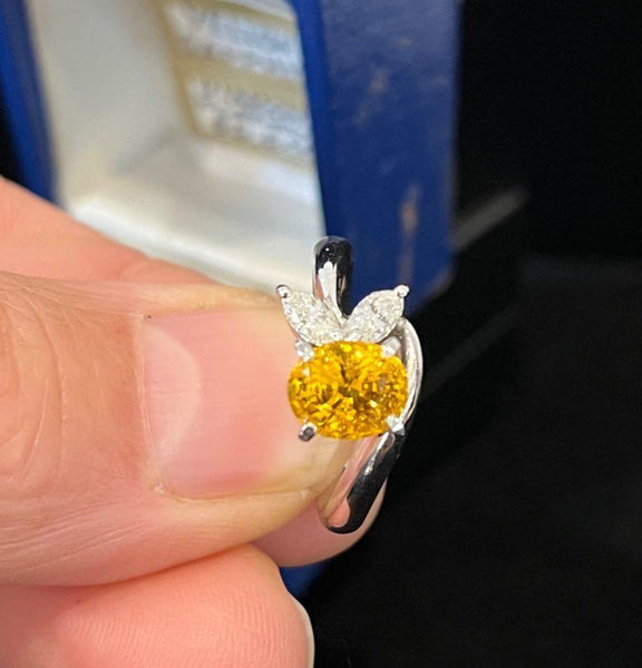 sapphire_and_diamond_platinum_ring