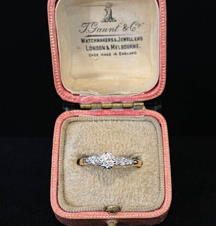 vintage_fine_diamond_engagement_ring