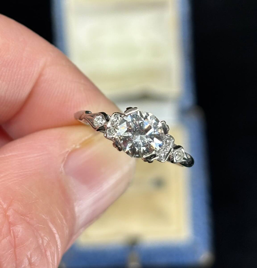 1940s vintage engagement ring in 18ct white gold  