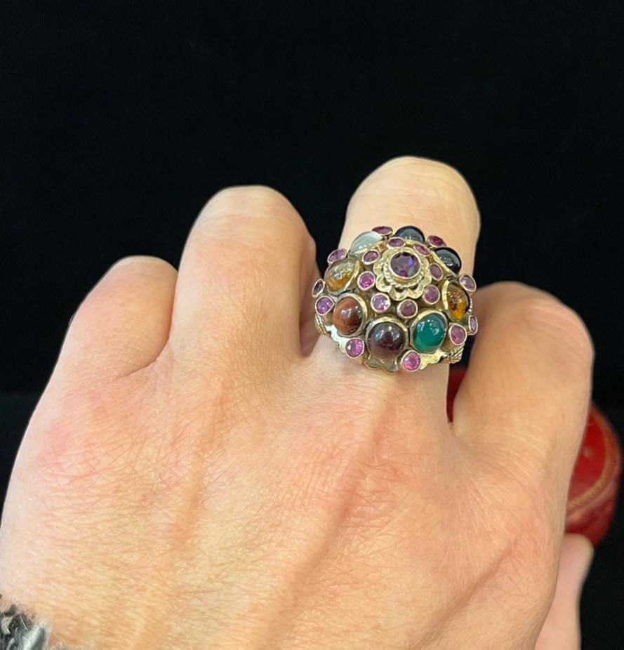 Vintage_Gemstone_Ruby_Cluster_Ring