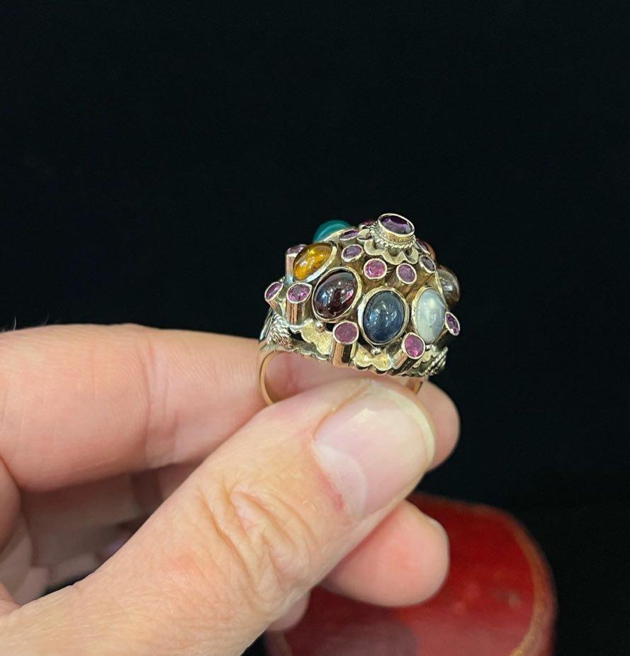 Vintage_yellow_gold_gemstone_ring