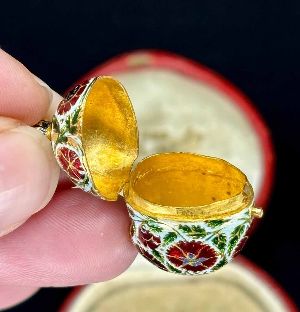 19th-century Victorian enamel pomander in 22ct gold with detailed gilt borders and vibrant polychrome enamel.