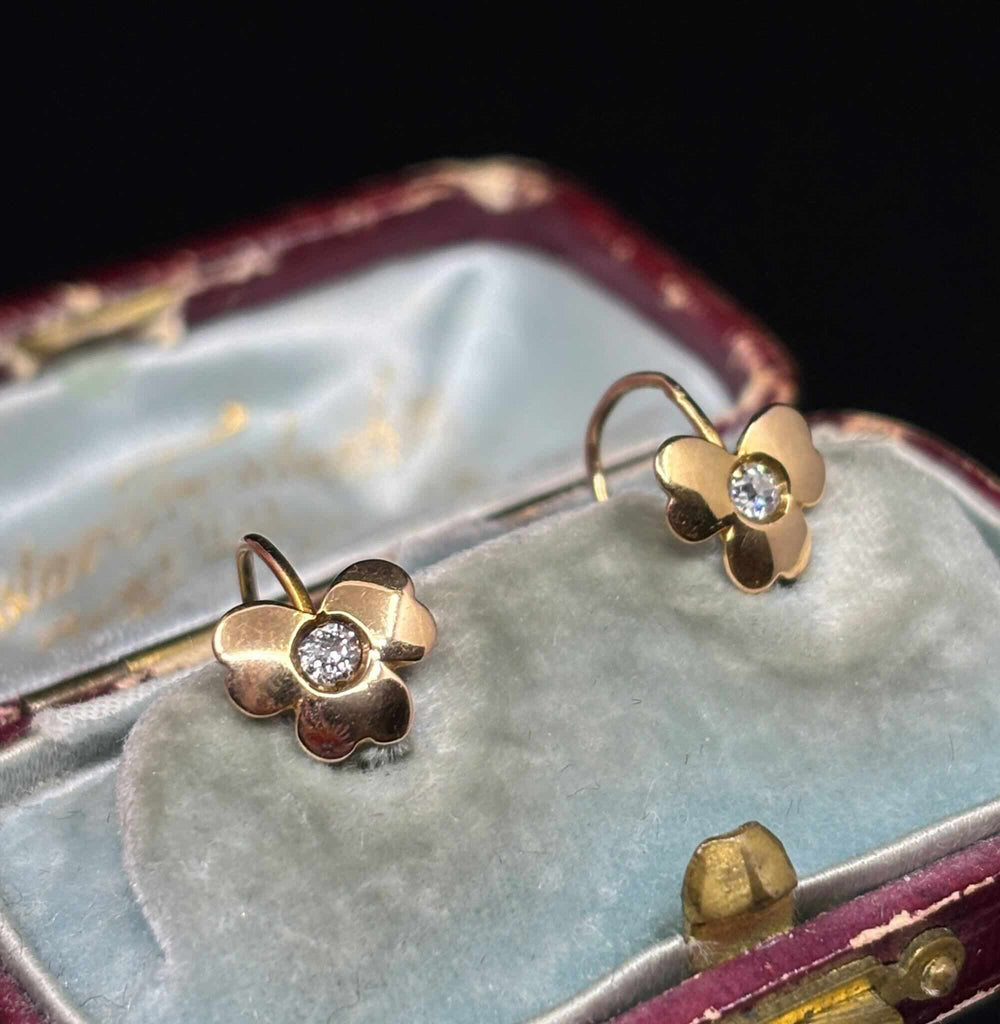 Edwardian 15ct trefoil diamond earrings, angled detail view