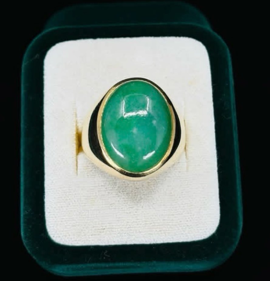 1950s Men's Oval Jadeite Jade Signet Ring