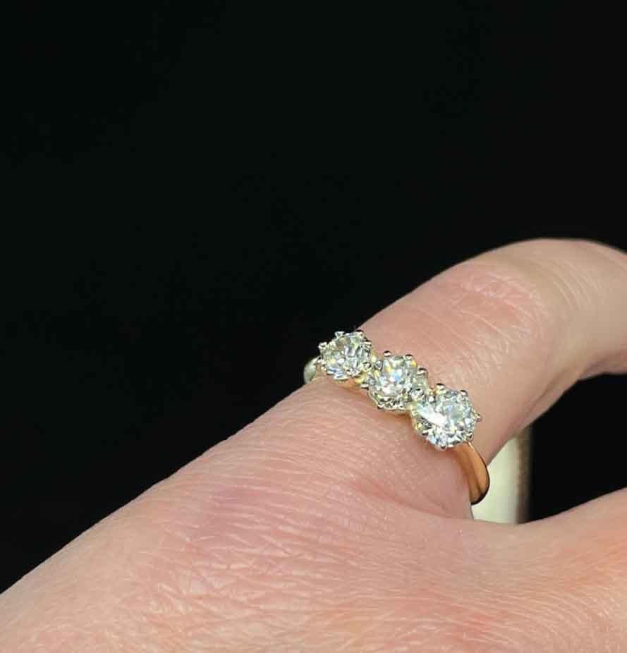 antique-1920s-Three-Stone-Diamond-Ring