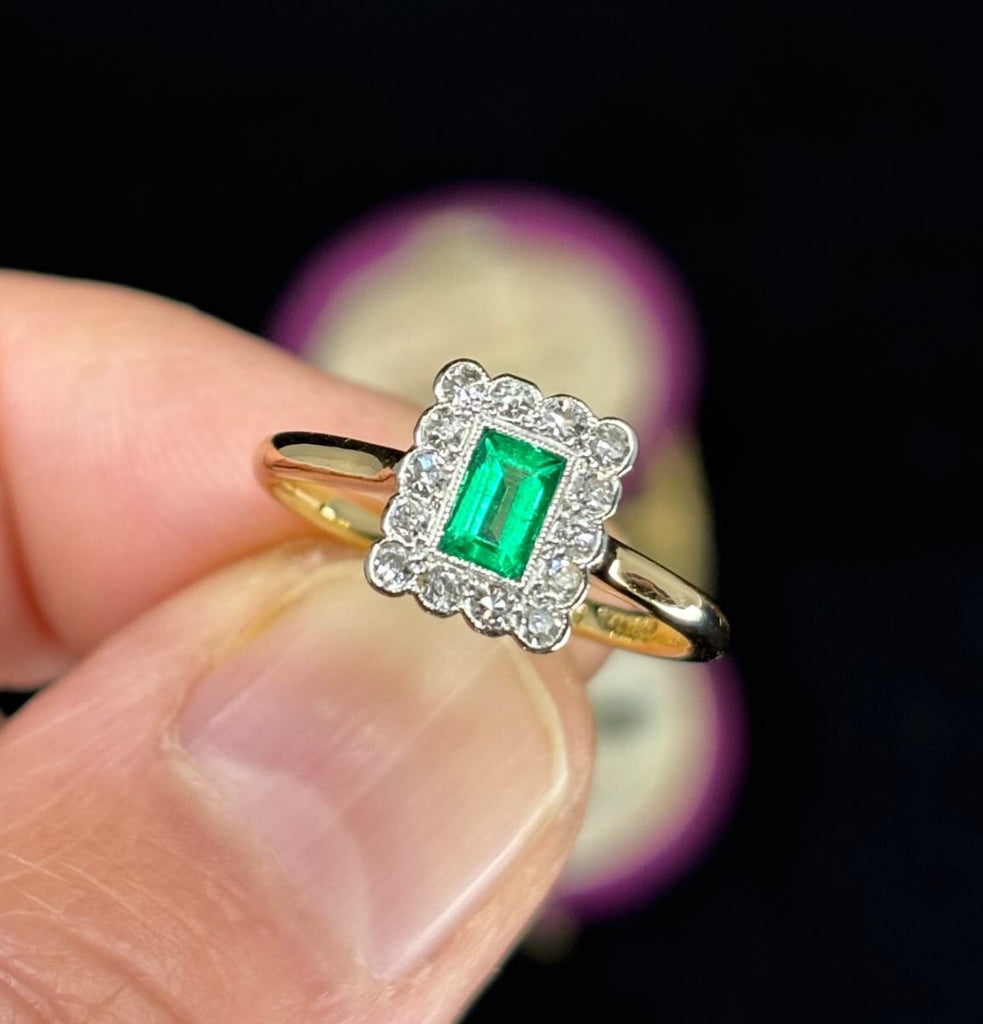 Antique Deco emerald and diamond cluster ring on 1.6mm band.