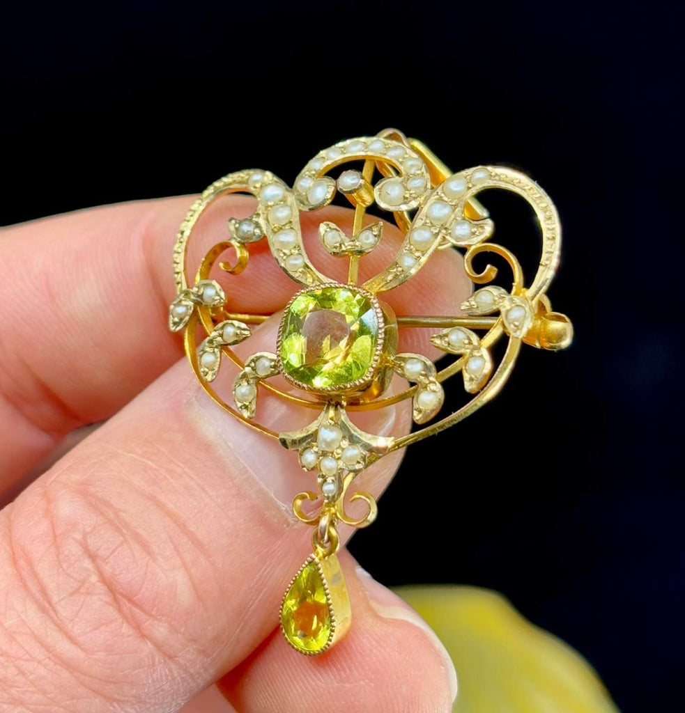 Antique Art Nouveau 9ct gold brooch with green garnet drop pendant and natural half pearls in ornate gold setting.