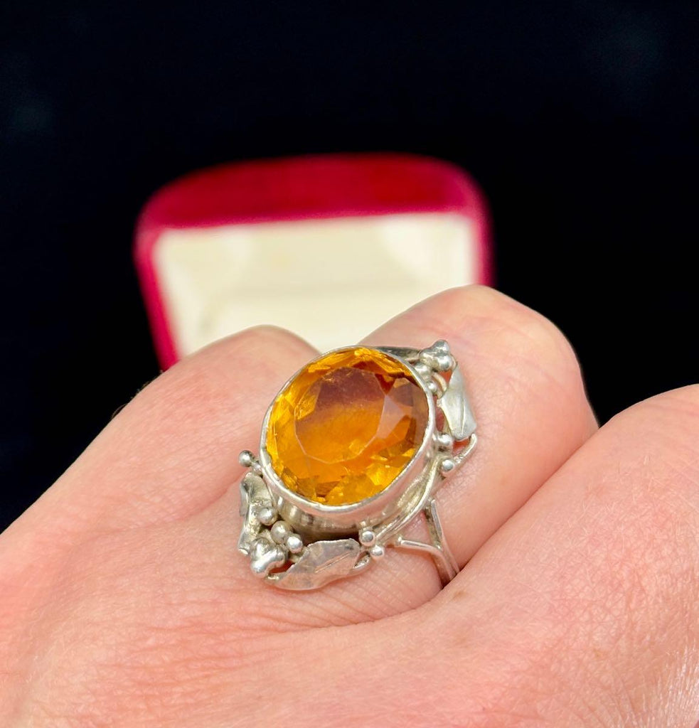 The 1930s Rhoda Wager ring sitting beautifully flat on the finger. A truly spectacular ring that will be the talk of every conversation when worn.