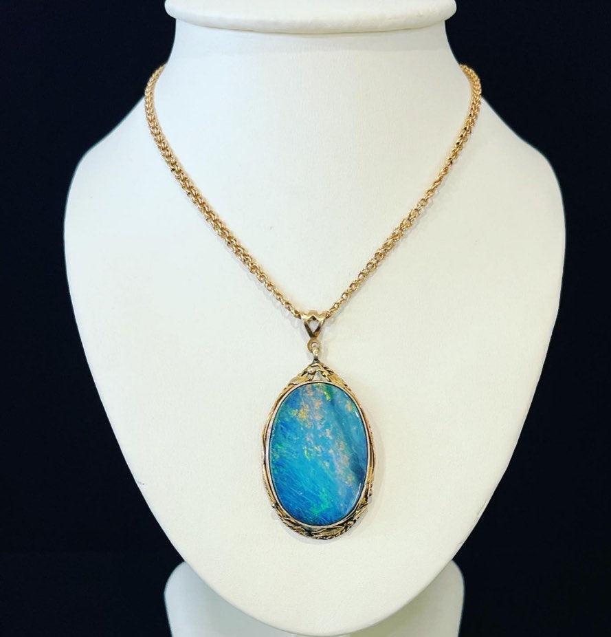 Arts_and_Crafts_Australian_Oval_Pendant