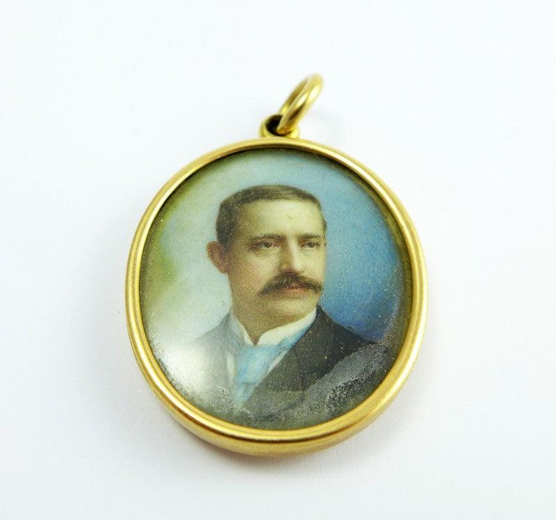  Victorian 15ct rose gold locket