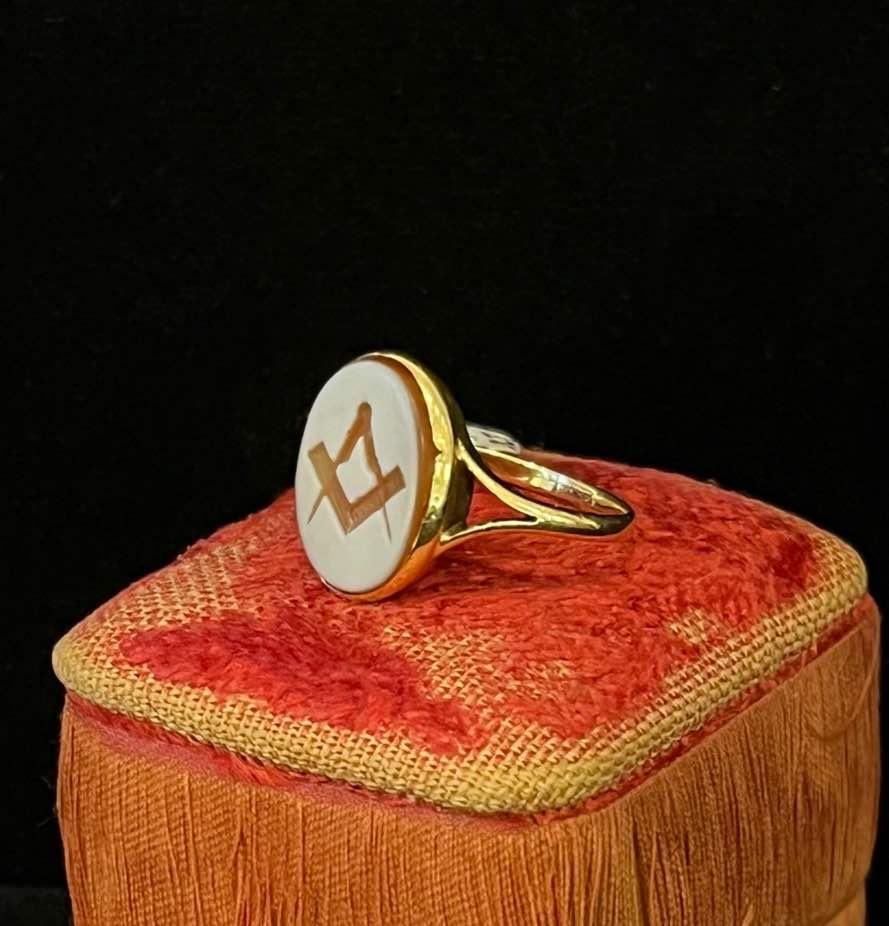 antique_Signet_Ring